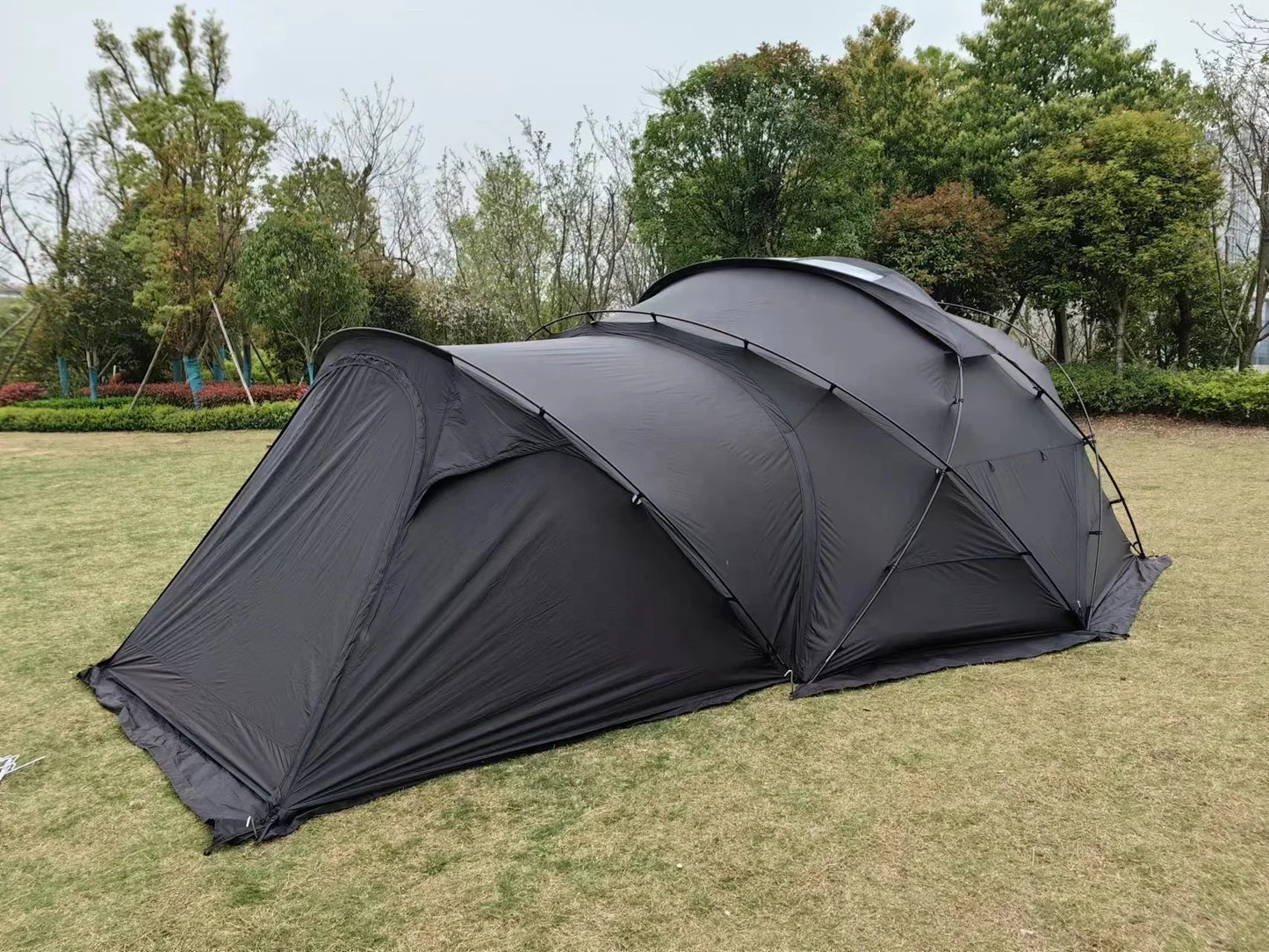 Wind Valley hot selling Luxury 6- 8 persons big Outdoor Shelter Rain Fly Large tunnel Ultralight Waterproof Camping family Tent