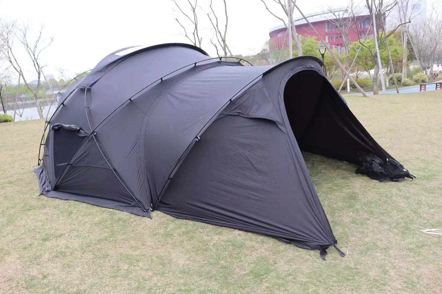 Wind Valley hot selling Luxury 6- 8 persons big Outdoor Shelter Rain Fly Large tunnel Ultralight Waterproof Camping family Tent